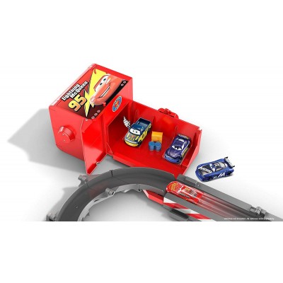PISTA DISNEY CARS CAMION MACK 2 IN 1