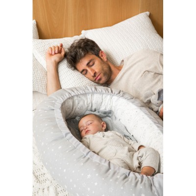 Baby Nest Riduttore Lettino Portatile Per Neonati - Sacco Nanna In Cotone 100% Con Cuscino, Design Traspirante (Grigio Elefante) - Foto 14